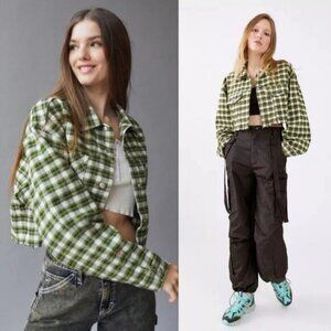 BDG Urban Outfitters Claire Cropped Flannel Shirt Jacket In Green Multi Sz Small
